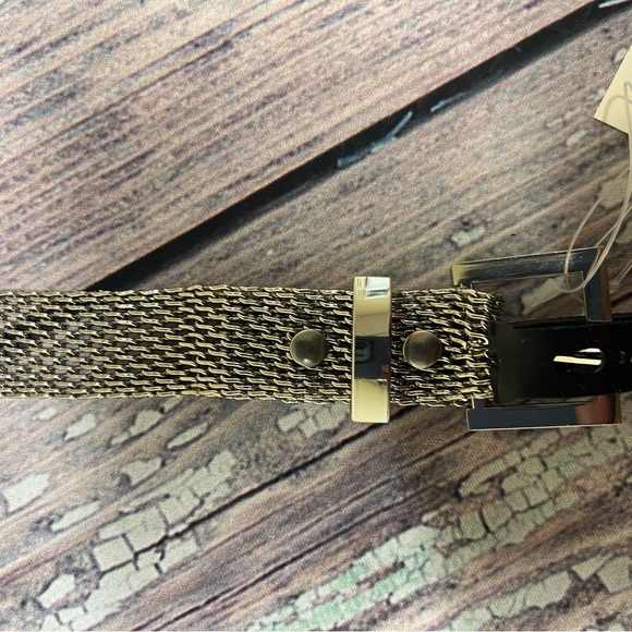 Metal silver colored apt 9 Womens belt Size M - NWT. - Picture 3 of 6